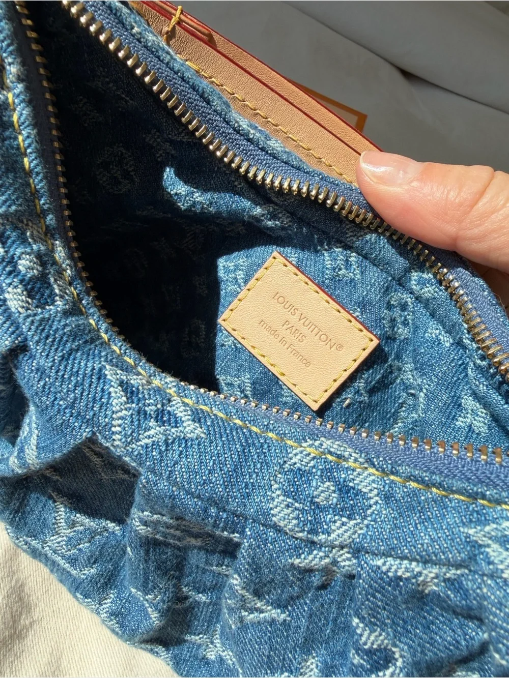 Louis Vuitton Pochette Valley